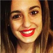 Profesora de matemáticas ofrece clase a niños/as hasta la ESO